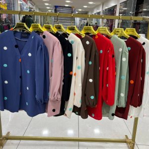 شومیز توپی یقه v
