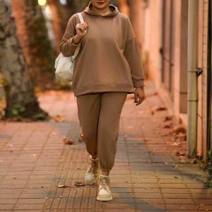 هودی و شلوار کرکی